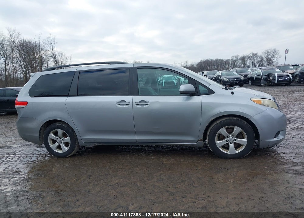 2014 TOYOTA SIENNA LE V6 8 PASSENGER VIN: 5TDKK3DC3ES452036