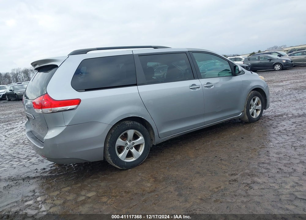 2014 TOYOTA SIENNA LE V6 8 PASSENGER VIN: 5TDKK3DC3ES452036