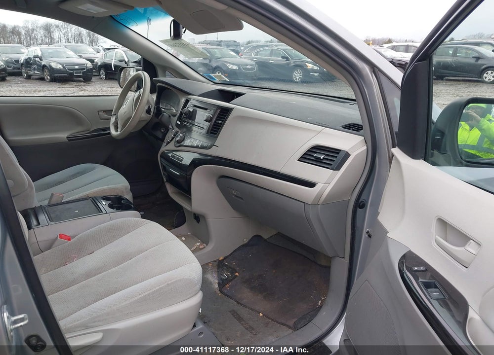 2014 TOYOTA SIENNA LE V6 8 PASSENGER VIN: 5TDKK3DC3ES452036