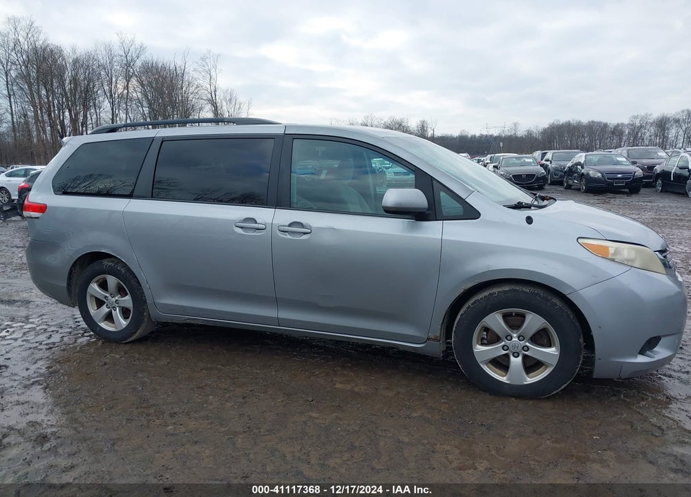 2014 TOYOTA SIENNA LE V6 8 PASSENGER VIN: 5TDKK3DC3ES452036