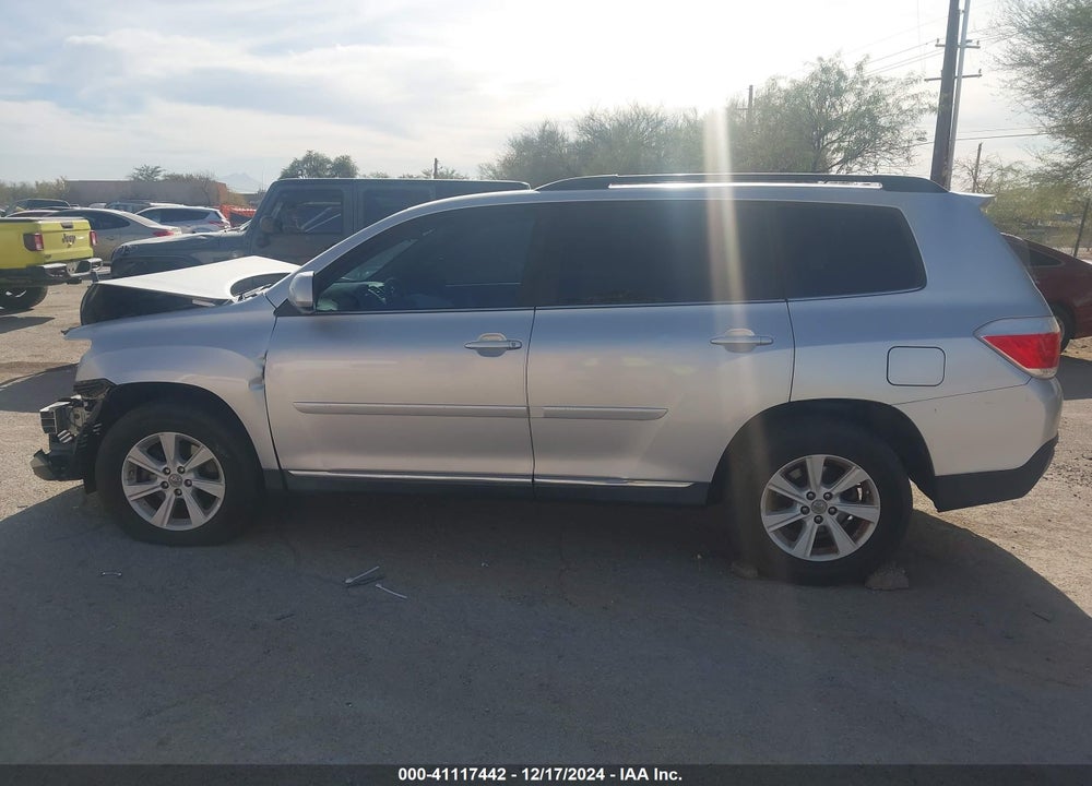 2012 TOYOTA HIGHLANDER SE VIN: 5TDBK3EH5CS125130