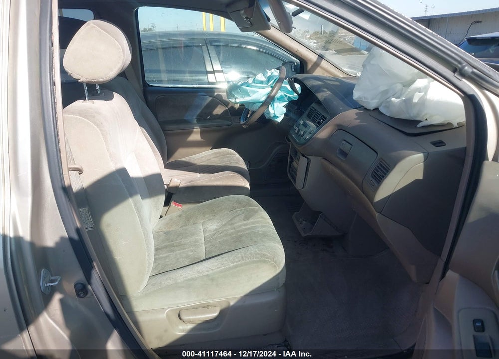 2000 TOYOTA SIENNA LE VIN: 4T3ZF13C4YU227765