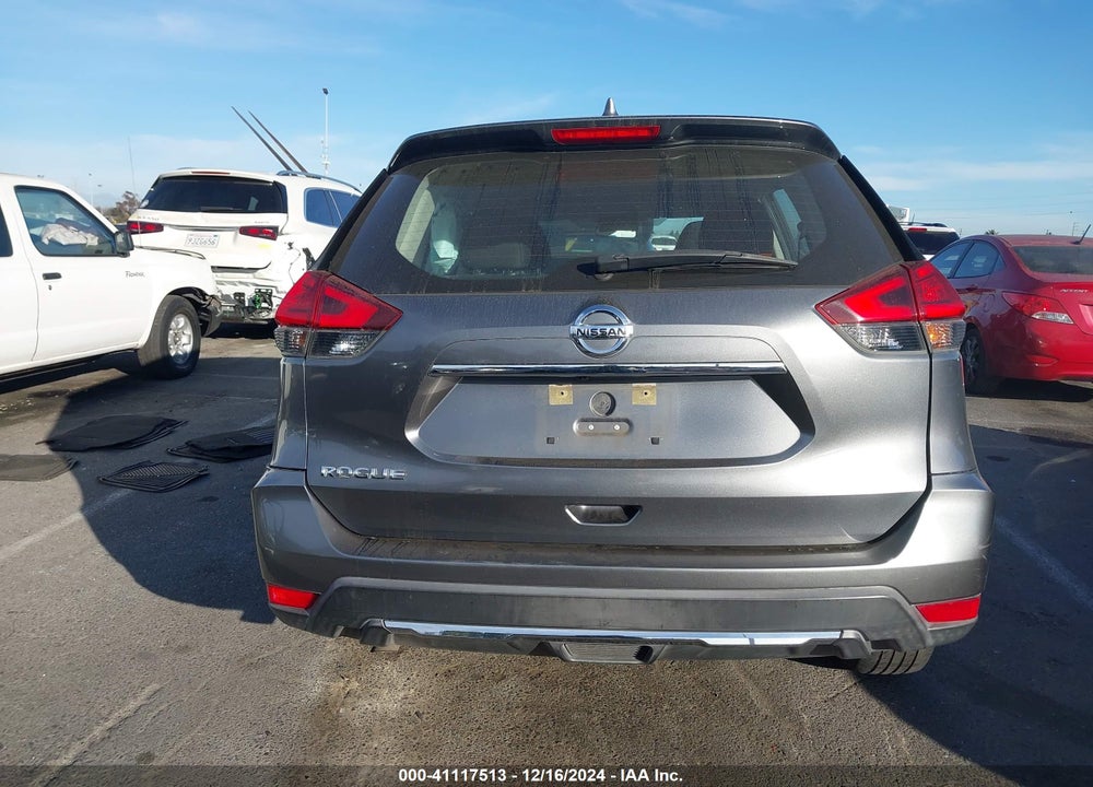 2017 NISSAN ROGUE S VIN: KNMAT2MT3HP576132