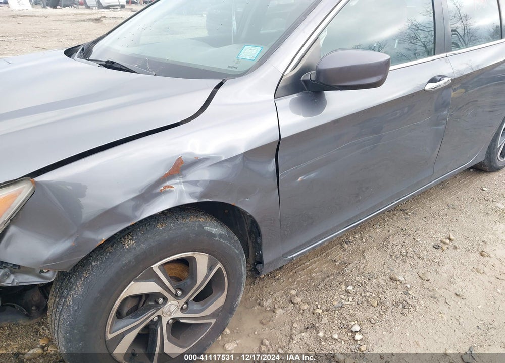 2017 HONDA ACCORD VIN: 1HGCR2F39HA193921