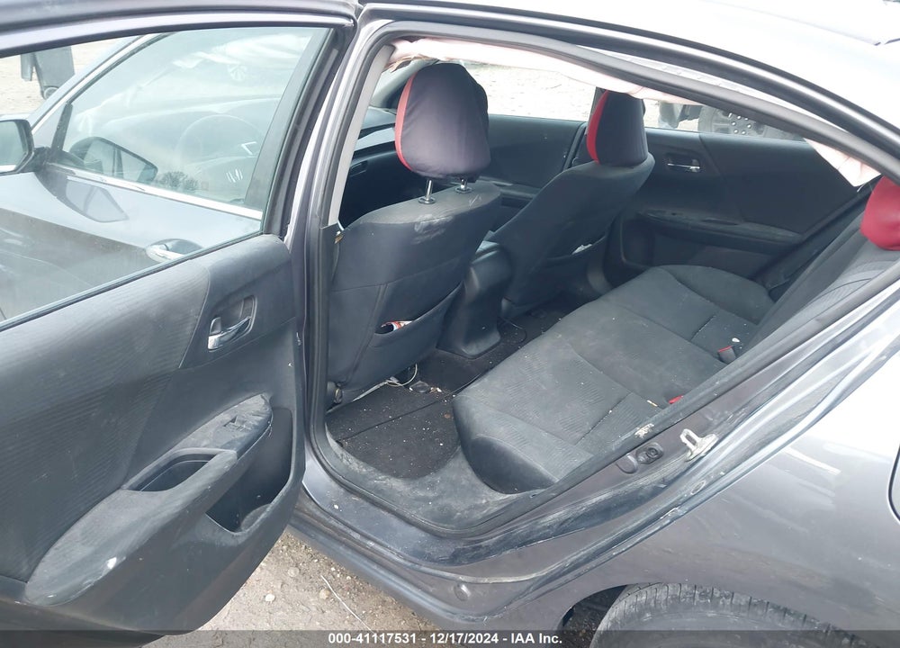 2017 HONDA ACCORD VIN: 1HGCR2F39HA193921