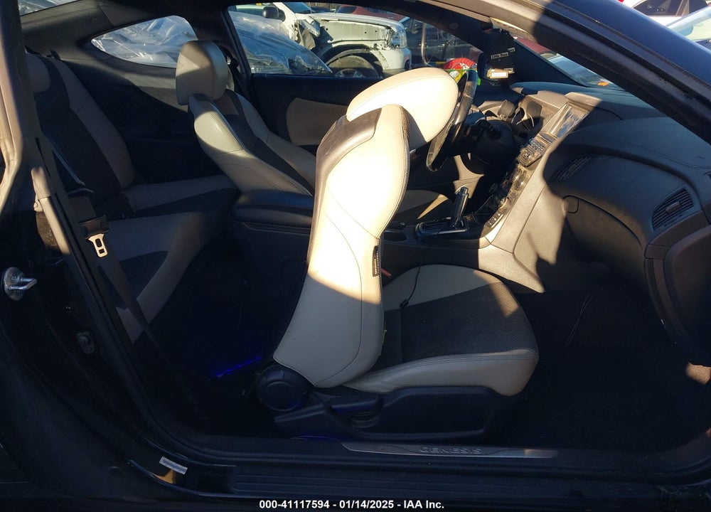 2013 HYUNDAI GENESIS VIN: KMHHT6KD6DU111255