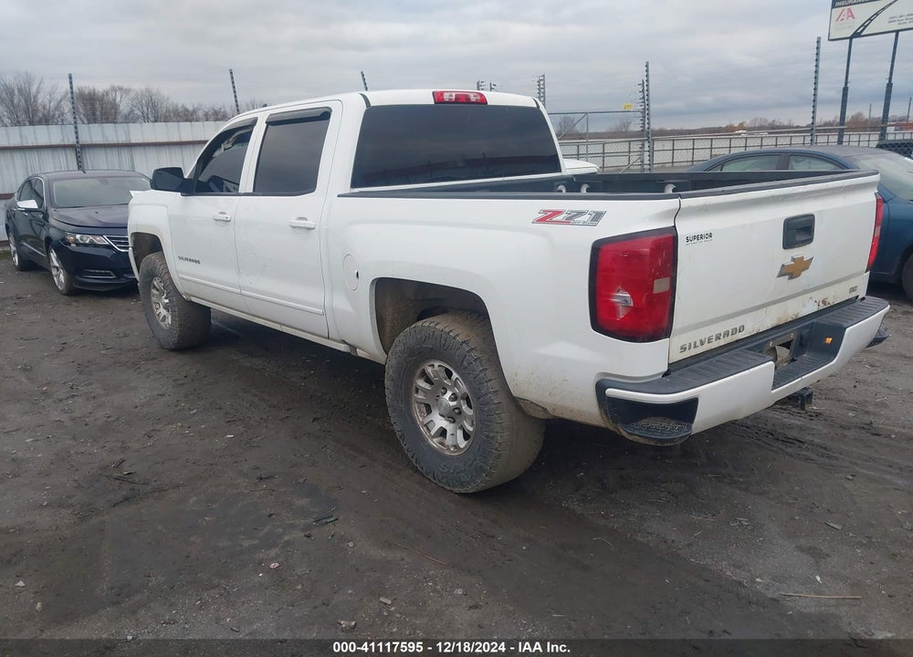 2017 CHEVROLET SILVERADO 1500 2LT VIN: 3GCUKREC9HG218397