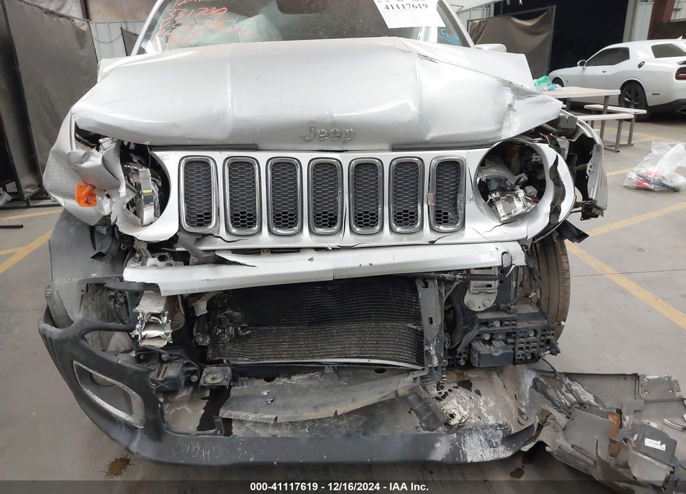 2016 JEEP RENEGADE LIMITED VIN: ZACCJADT3GPC77105