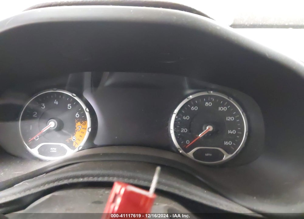 2016 JEEP RENEGADE LIMITED VIN: ZACCJADT3GPC77105