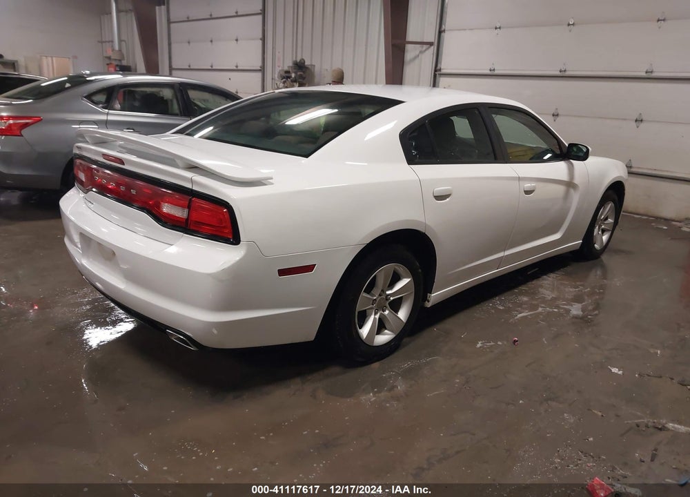 2011 DODGE CHARGER VIN: 2B3CL3CG5BH502405