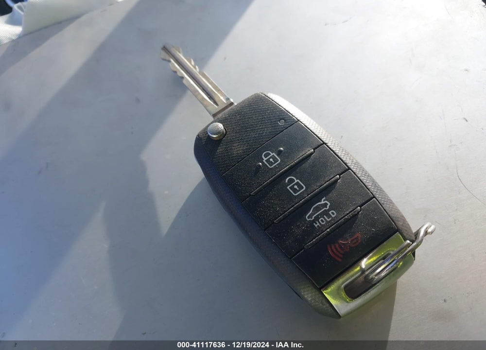 2017 KIA FORTE VIN: 3KPFK4A77HE105080