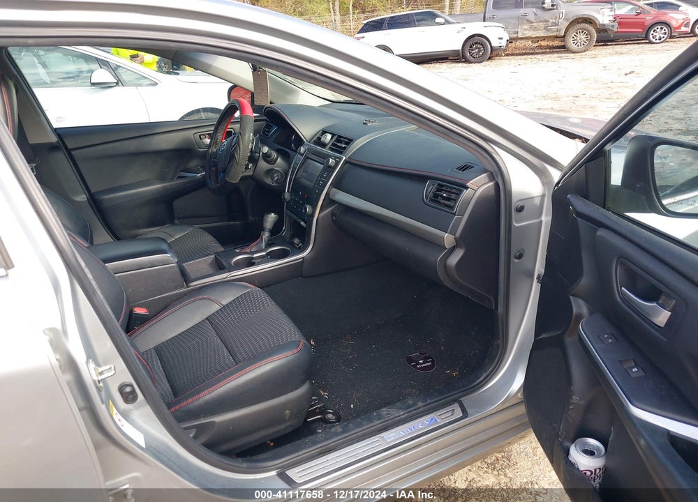 2015 TOYOTA CAMRY SE VIN: 4T1BF1FK1FU021779
