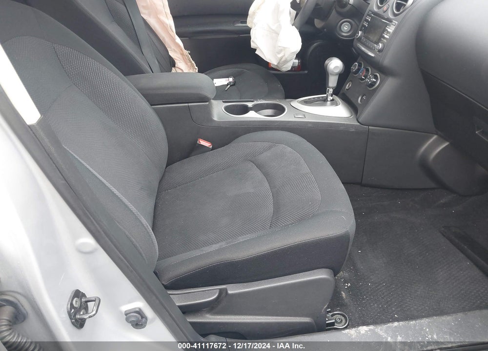 2015 NISSAN ROGUE SELECT S VIN: JN8AS5MV7FW752922