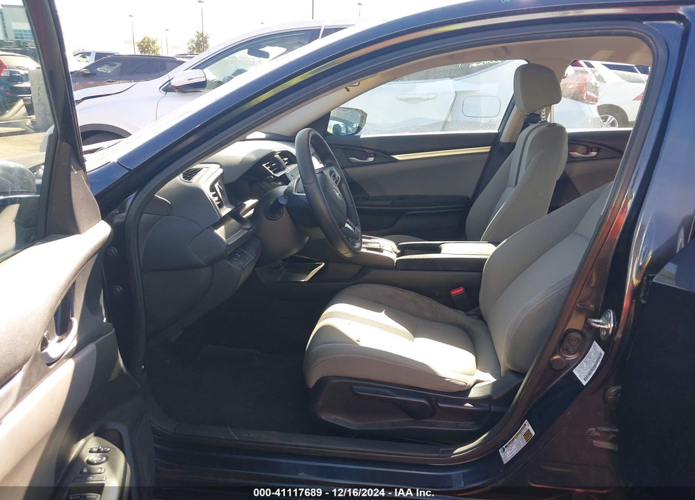2019 HONDA CIVIC LX VIN: 2HGFC2F60KH555927