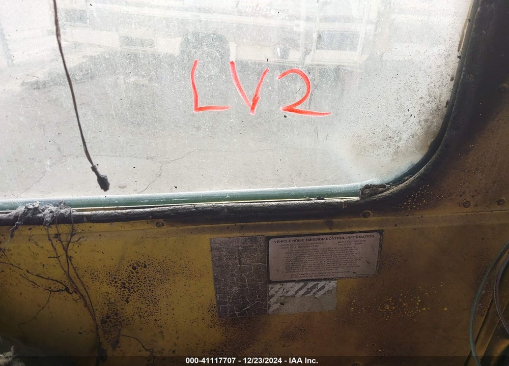 2000 WORKHORSE CUSTOM CHASSIS FORWARD CONTROL CHASSIS P3500 VIN: 5B4HP32Y5Y3313533