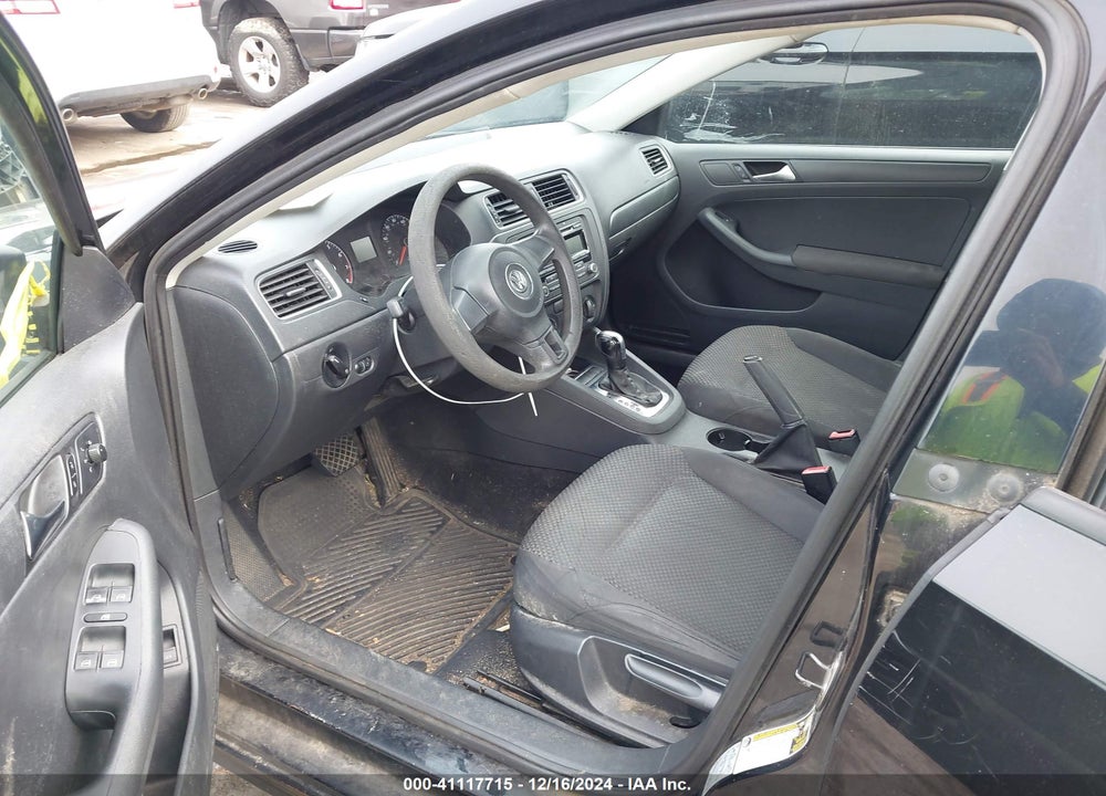 2012 VOLKSWAGEN JETTA 2.0L S VIN: 3VW2K7AJ8CM321950