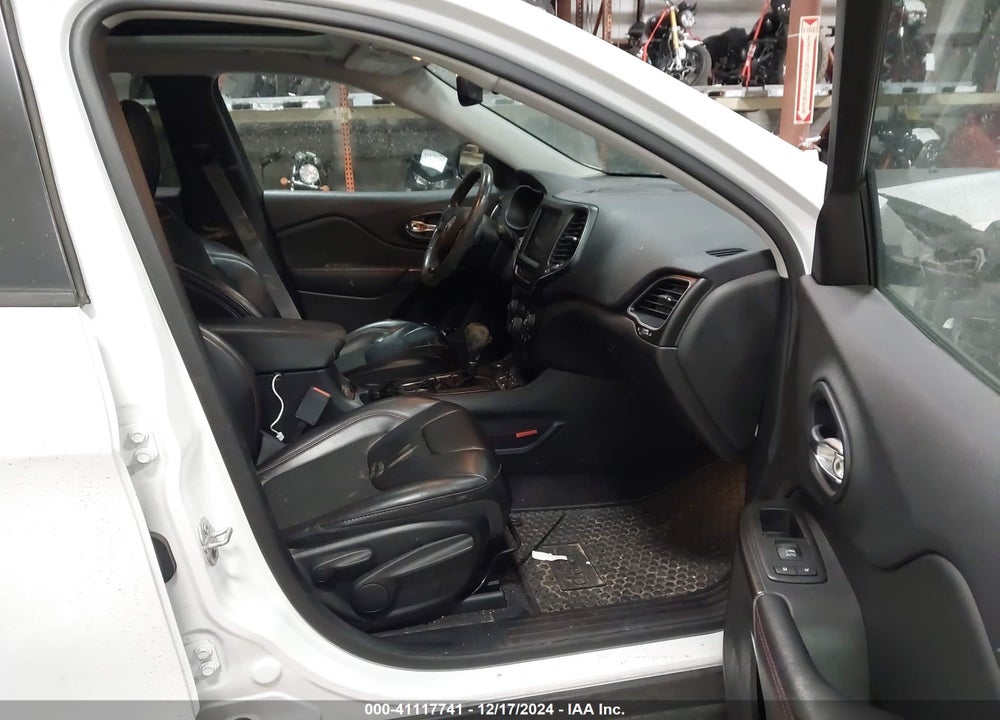 2019 JEEP CHEROKEE TRAILHAWK 4X4 VIN: 1C4PJMBX7KD256676