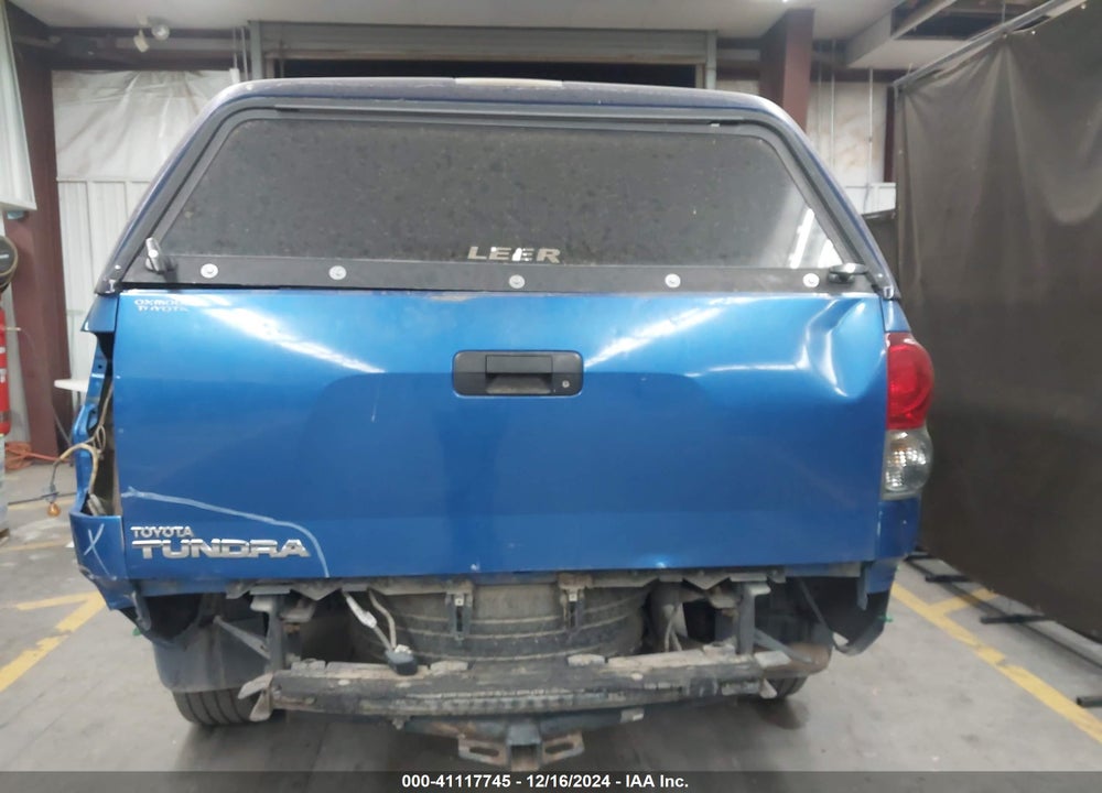 2007 TOYOTA TUNDRA BASE 5.7L V8 VIN: 5TFJV52117X001281