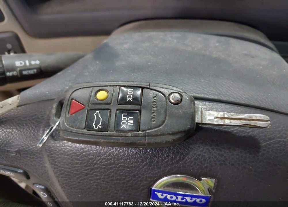 2007 VOLVO XC70 2.5T VIN: YV4SZ592571281424