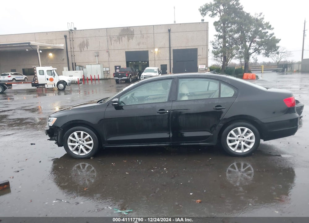 2011 VOLKSWAGEN JETTA 2.5L SE VIN: 3VWDZ7AJ0BM341600