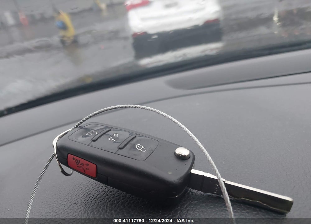 2011 VOLKSWAGEN JETTA 2.5L SE VIN: 3VWDZ7AJ0BM341600