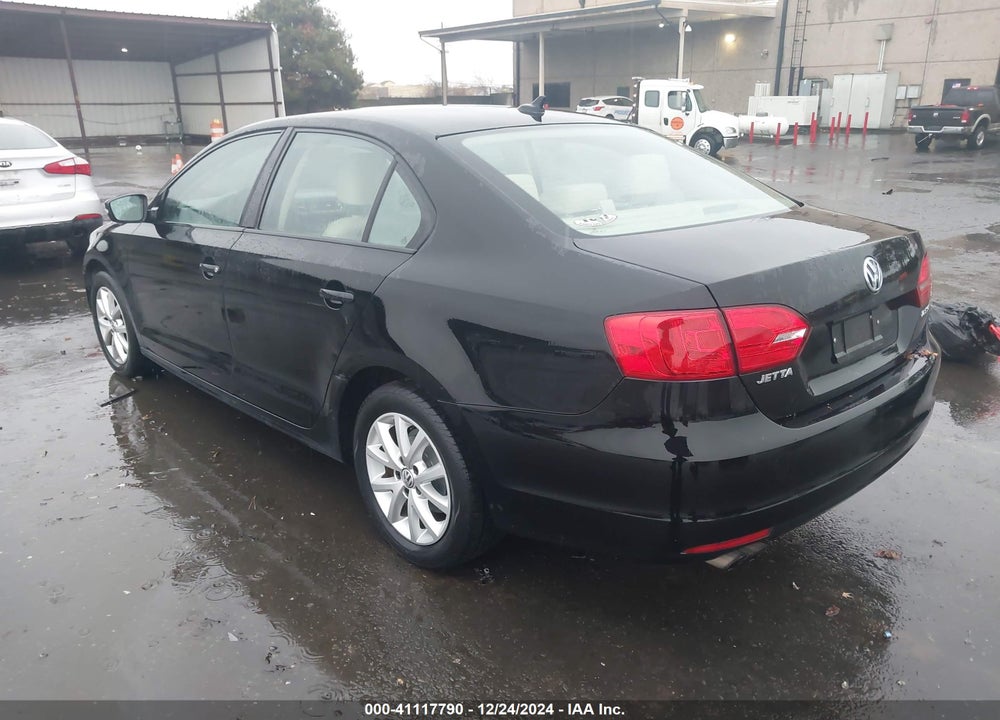 2011 VOLKSWAGEN JETTA 2.5L SE VIN: 3VWDZ7AJ0BM341600