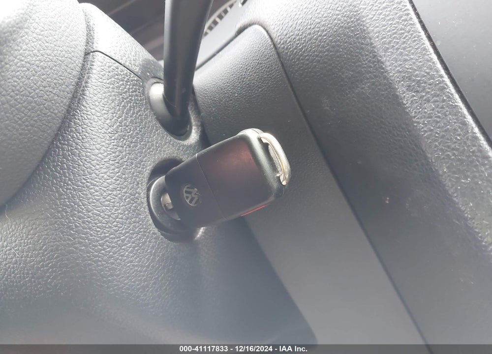 2014 VOLKSWAGEN JETTA 1.8T SE VIN: 3VWD17AJ3EM298138