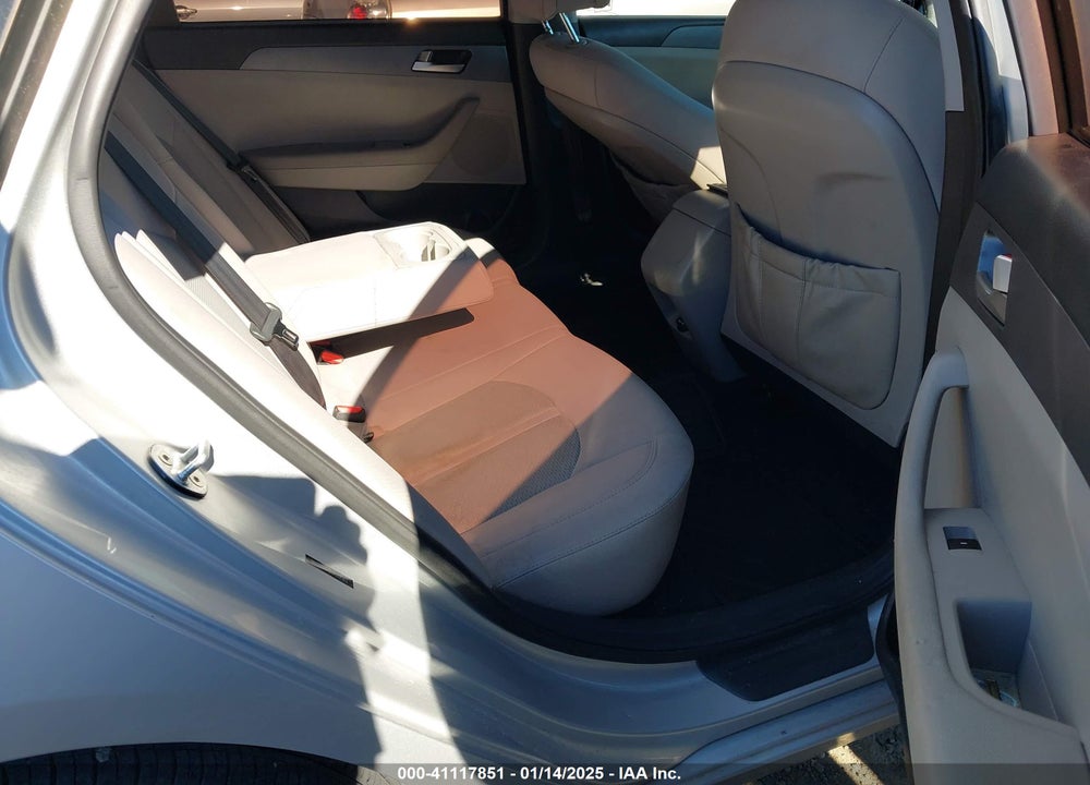 2017 HYUNDAI SONATA VIN: 5NPE24AF5HH532563