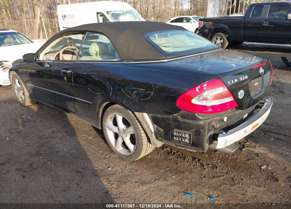 2005 MERCEDES-BENZ CLK 320 VIN: WDBTK65J15F165103