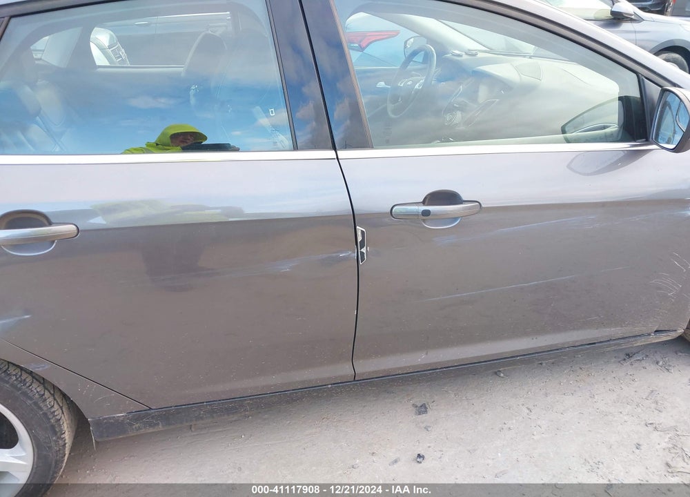 2013 FORD FOCUS TITANIUM VIN: 1FADP3J29DL149029