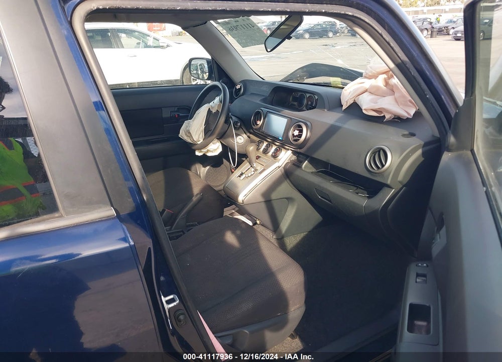 2008 SCION XB VIN: JTLKE50E581048851