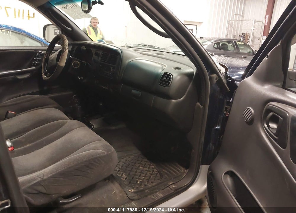 2000 DODGE DAKOTA SLT/SPORT VIN: 1B7GG2AN4YS629700