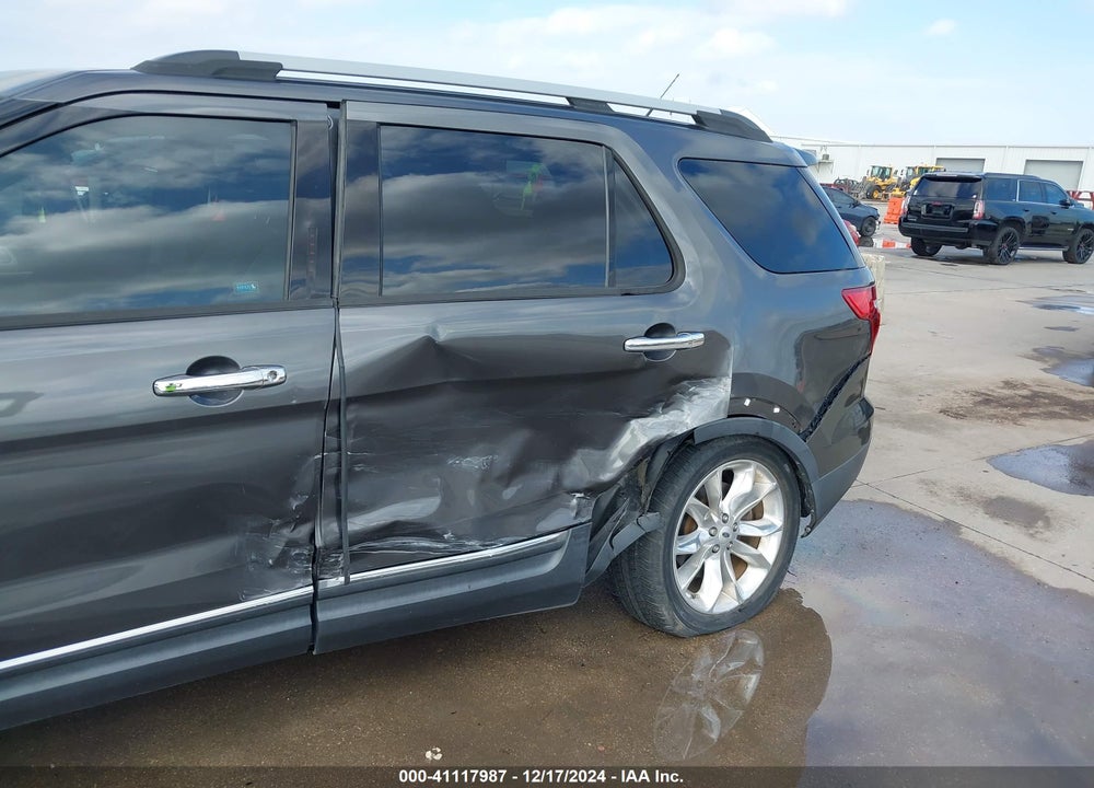 2015 FORD EXPLORER VIN: 1FM5K7D82FGA13899