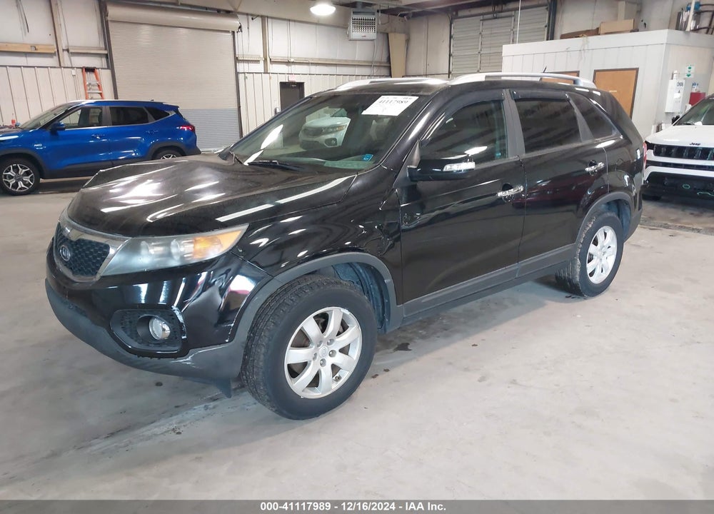 2011 KIA SORENTO LX VIN: 5XYKT3A16BG183510