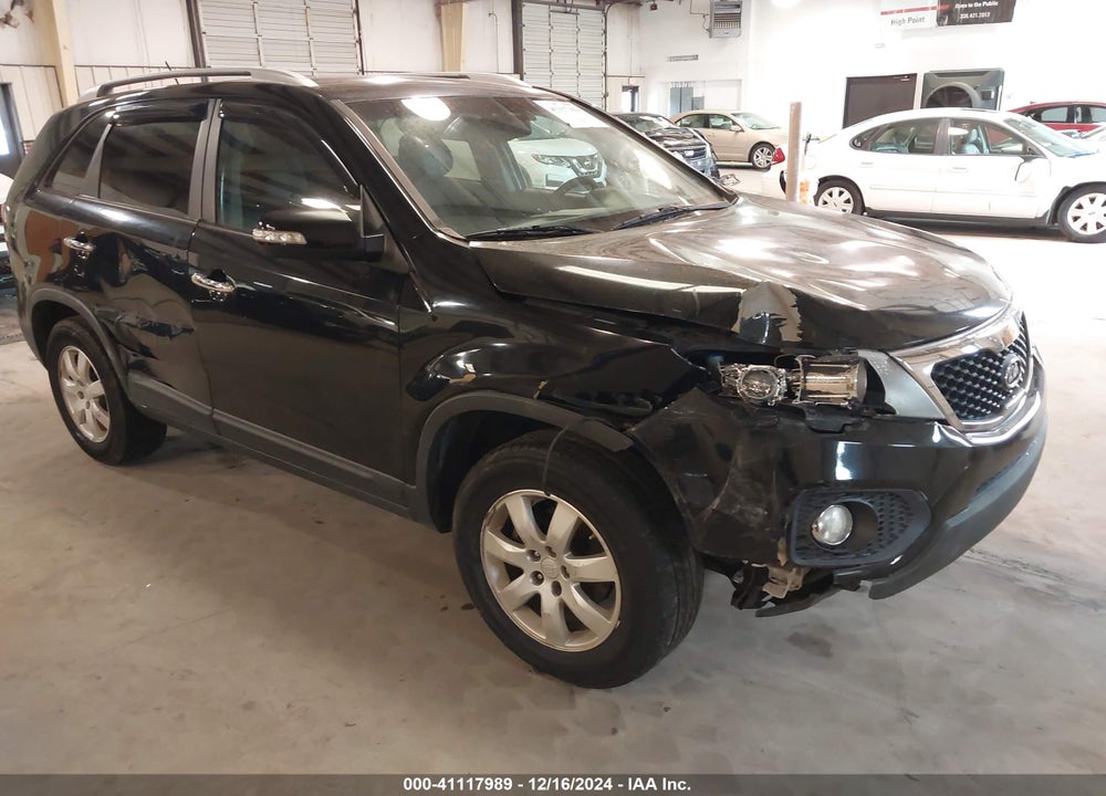 2011 KIA SORENTO LX VIN: 5XYKT3A16BG183510