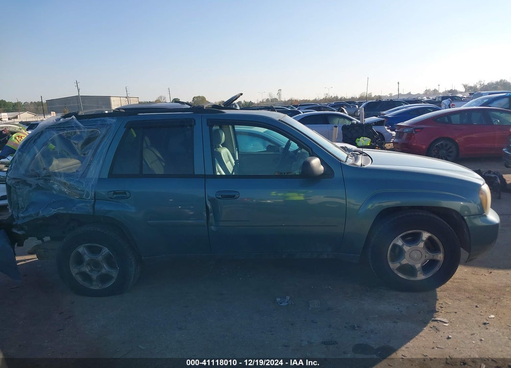 2009 CHEVROLET TRAILBLAZER LT VIN: 1GNDS33S392115601