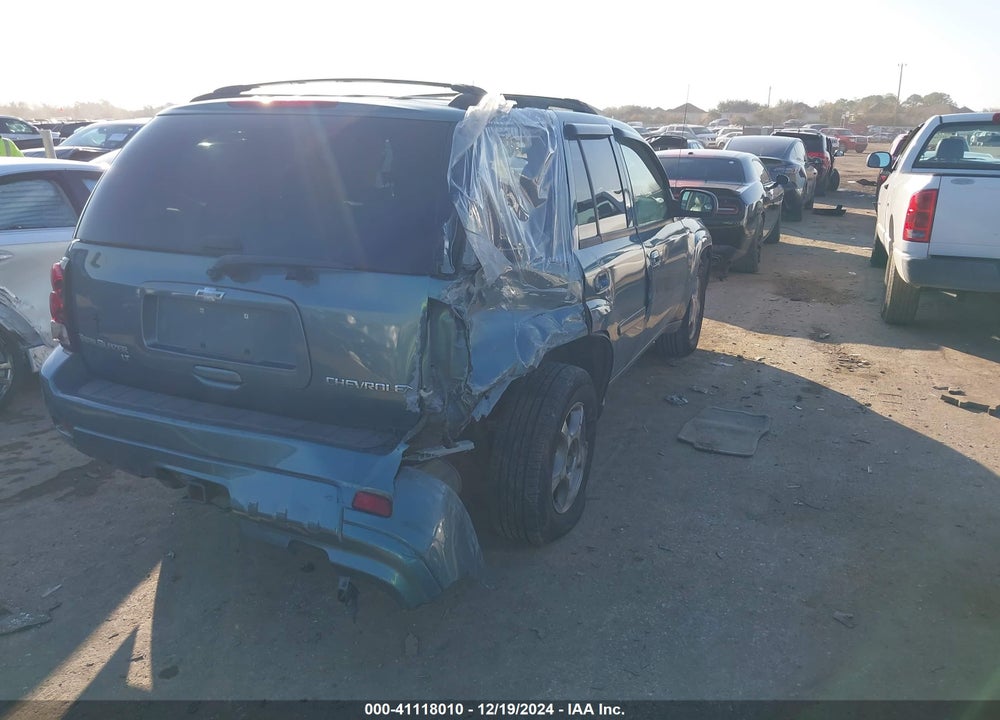 2009 CHEVROLET TRAILBLAZER LT VIN: 1GNDS33S392115601