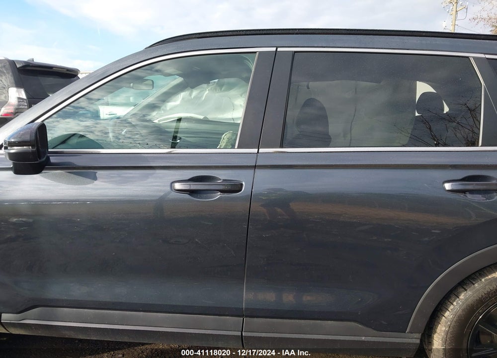 2023 HONDA CR-V HYBRID SPORT VIN: 7FARS6H53PE019789
