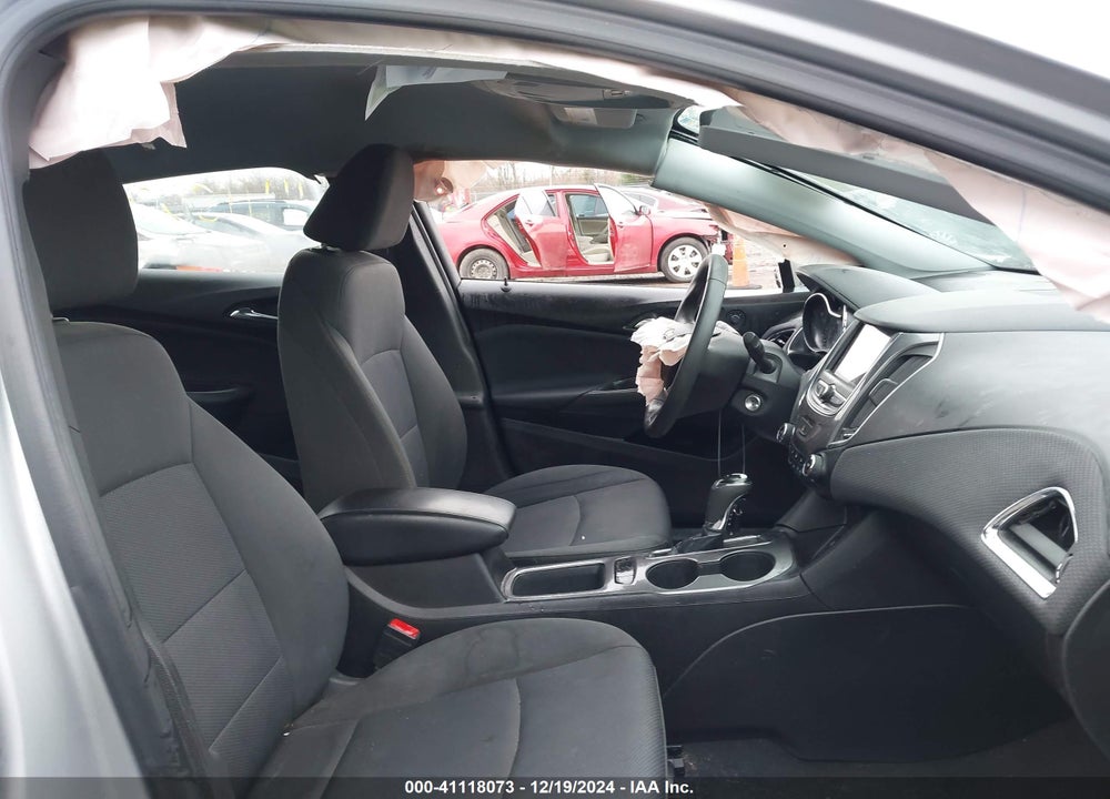 2019 CHEVROLET CRUZE VIN: 1G1BC5SM0K7135558