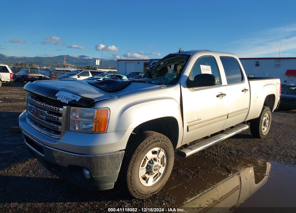 2014 GMC SIERRA 2500HD VIN: 1GT120CG1EF118067