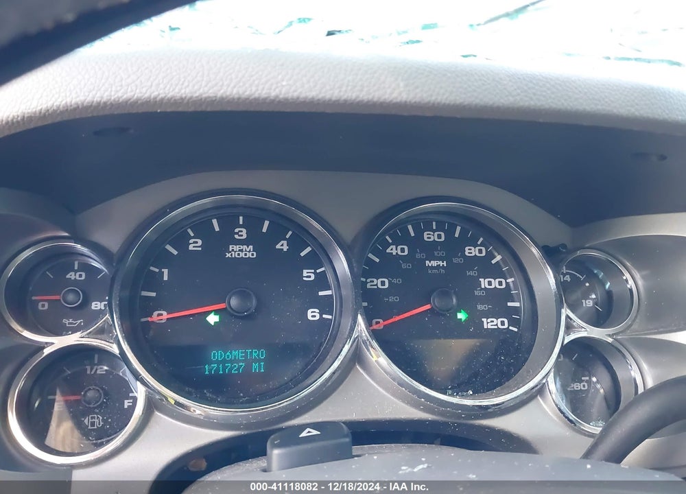 2014 GMC SIERRA 2500HD VIN: 1GT120CG1EF118067