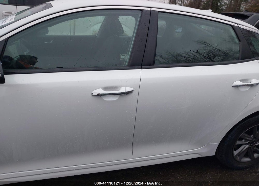 2020 KIA OPTIMA LX VIN: 5XXGT4L35LG415286