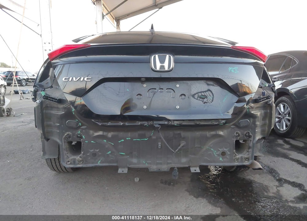 2018 HONDA CIVIC EX VIN: 2HGFC2F7XJH590868