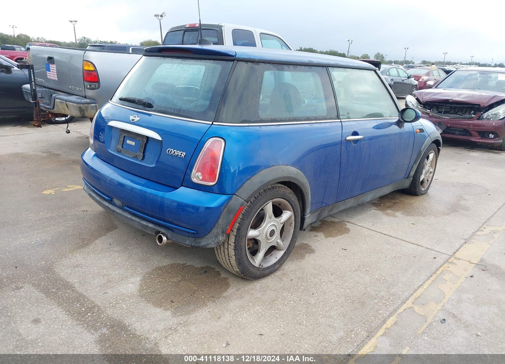 2006 MINI COOPER VIN: WMWRC335X6TK65049