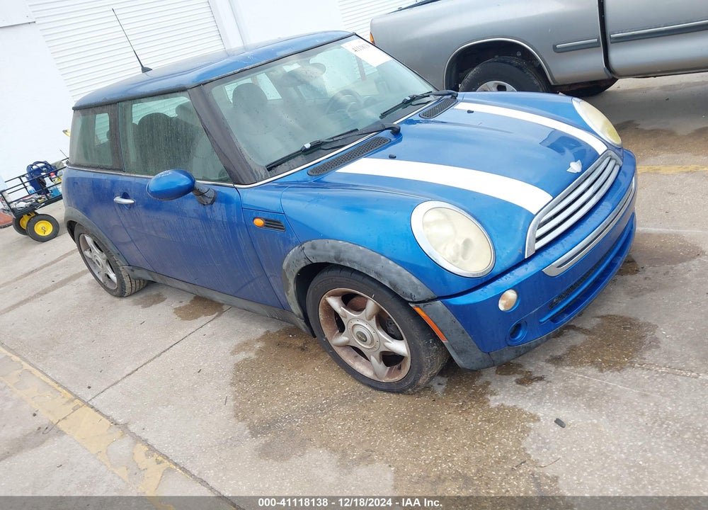2006 MINI COOPER VIN: WMWRC335X6TK65049