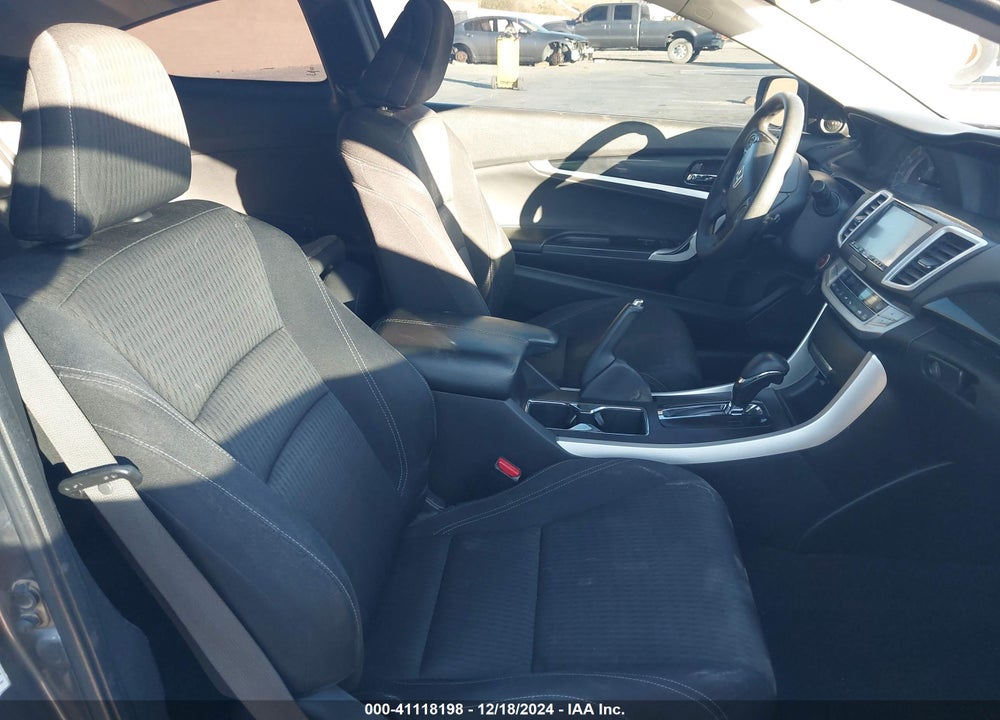 2014 HONDA ACCORD EX VIN: 1HGCT1B74EA009162