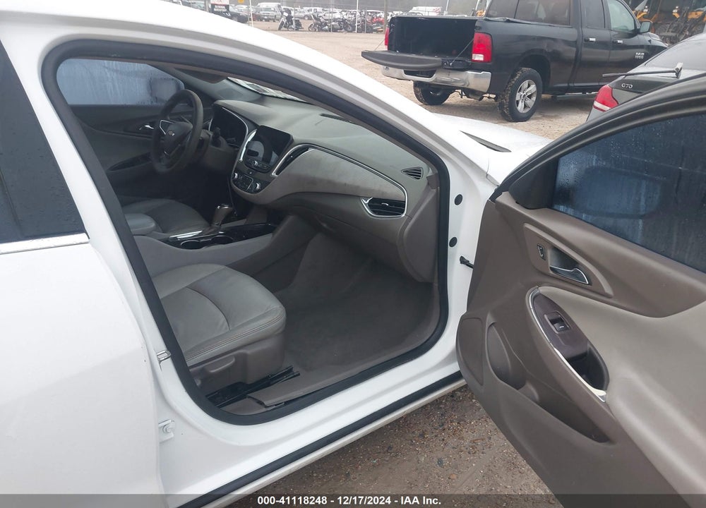 2019 CHEVROLET MALIBU LT VIN: 1G1ZD5ST5KF107344