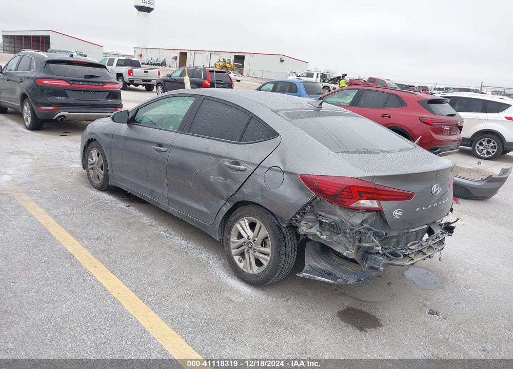 2020 HYUNDAI ELANTRA VIN: 5NPD84LF2LH521777