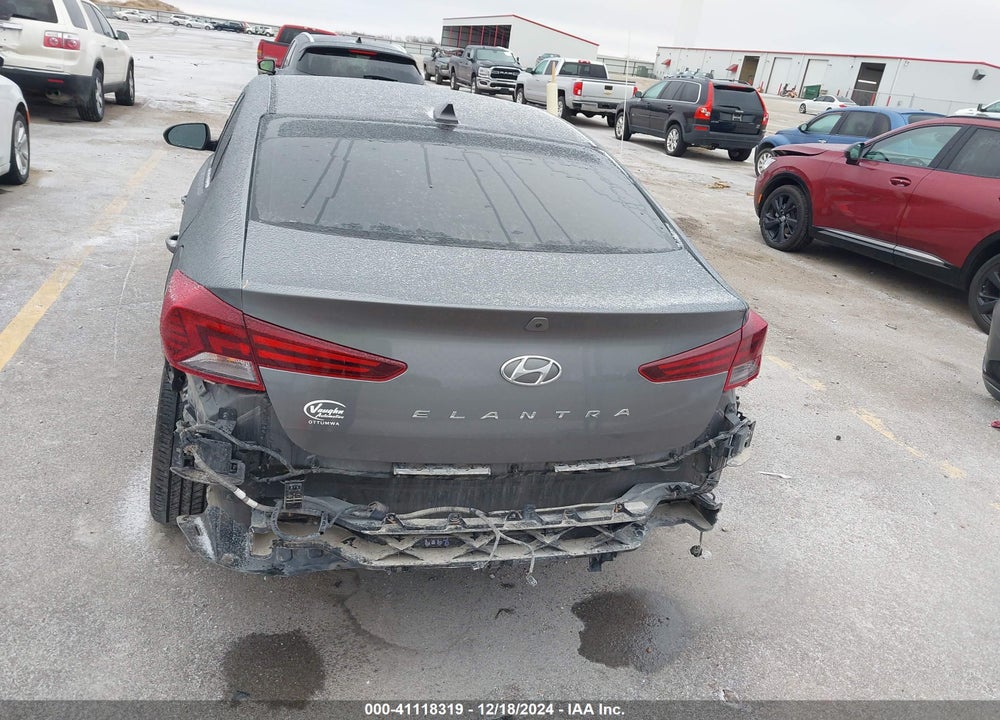 2020 HYUNDAI ELANTRA VIN: 5NPD84LF2LH521777
