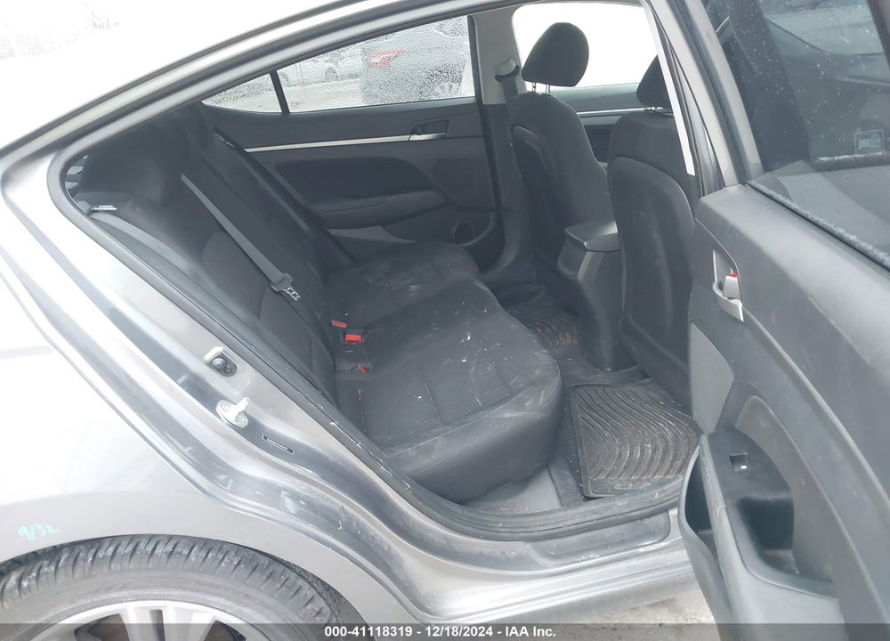 2020 HYUNDAI ELANTRA VIN: 5NPD84LF2LH521777